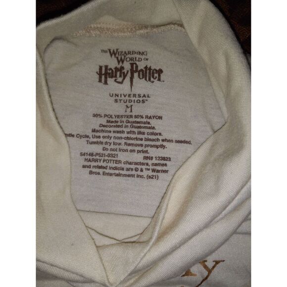 Up to no good - Picture 4 of 8